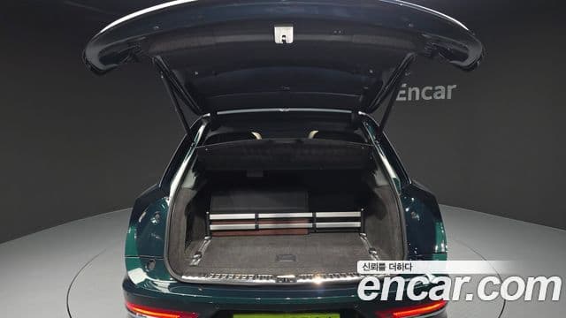 Bentley Bentayga 4.0 V8 EWB first Edition, 2024 20