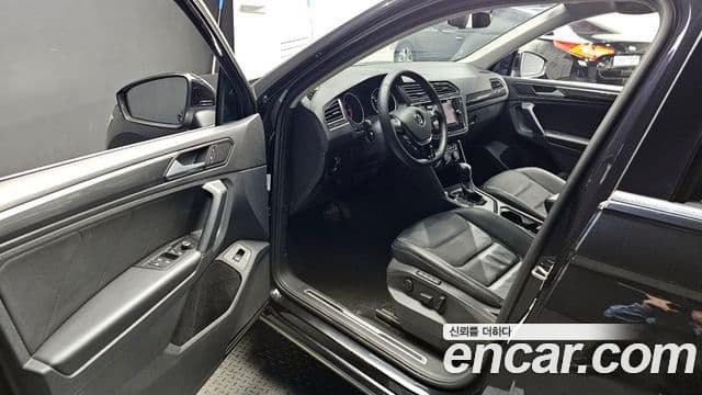Volkswagen Tiguan 2세대 Premium, 2020 10
