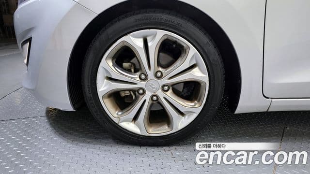 Hyundai i30(новый кузов / новое поколение) дизель 1.6 VGT PYL, 2014 все фото