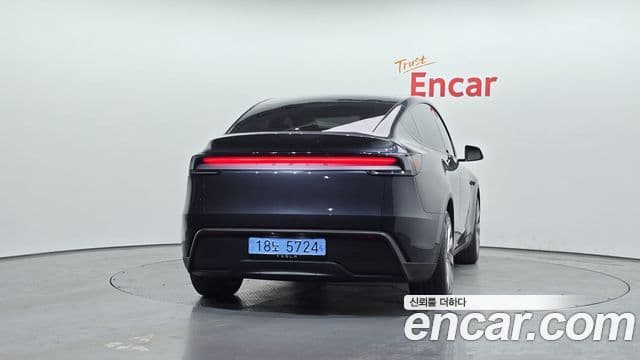 Tesla модель Y Premium RWD, 2026 4