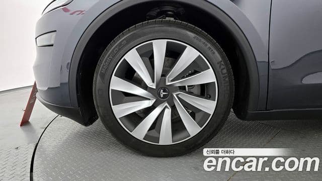 Tesla модель Y Premium RWD, 2026 все фото