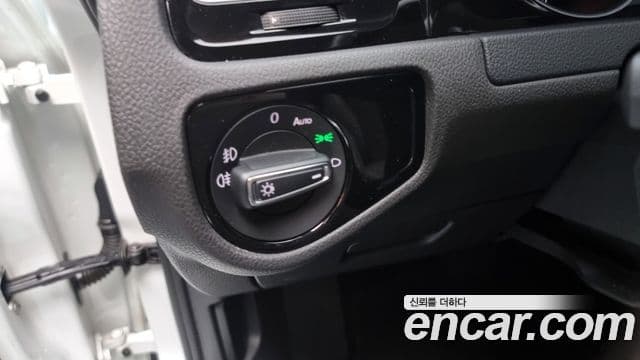 Volkswagen Гольф 7세대, 2015 17