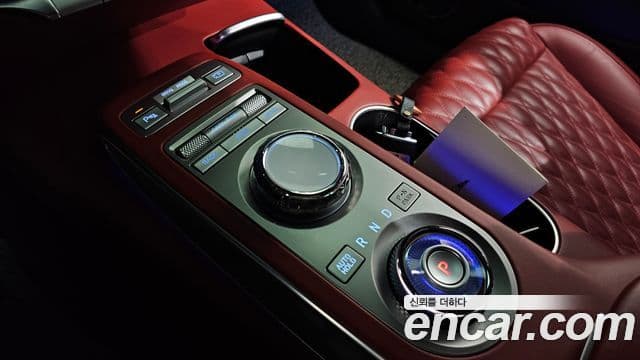 Genesis GV70, 2024 9