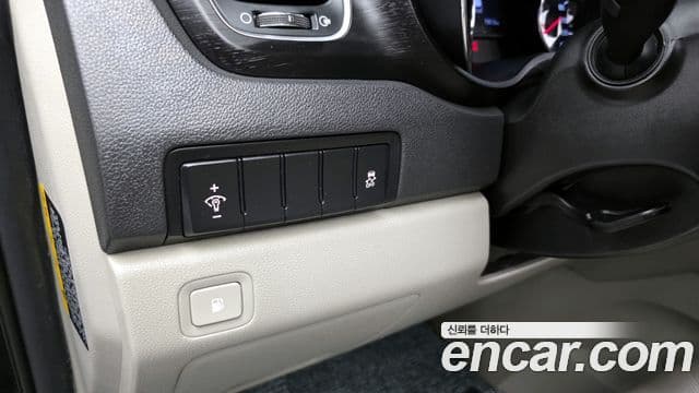 Kia The / новый New Carnival Luxury, 2019 15