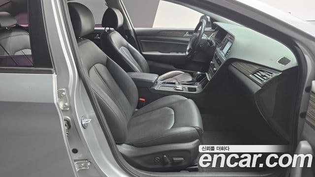 Hyundai LF Sonata 2.0 Smart, 2015 10