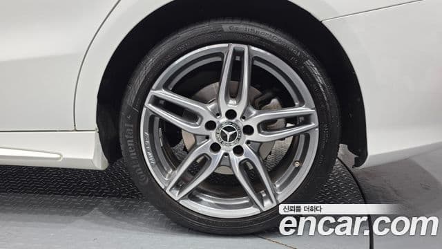 Mercedes-Benz CLA-класс C117 AMG Line, 2019 все фото