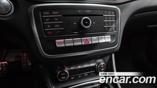 Mercedes-Benz CLA-класс C117 AMG Line, 2019 16