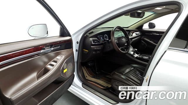 Genesis EQ900 Prestige, 2017 10