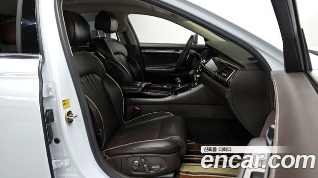 Genesis EQ900 Prestige, 2017 11