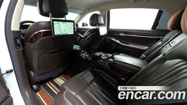 Genesis EQ900 Prestige, 2017 18