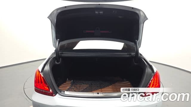 Genesis EQ900 Prestige, 2017 20