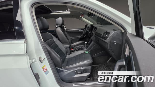 Volkswagen Tiguan 2세대 Prestige, 2023 10
