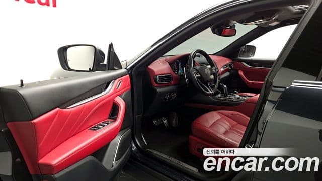 Maserati Levante 3.0 AWD GranSport, 2020 10