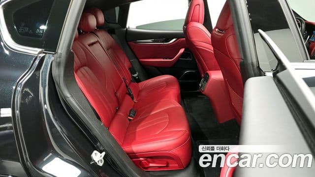 Maserati Levante 3.0 AWD GranSport, 2020 12