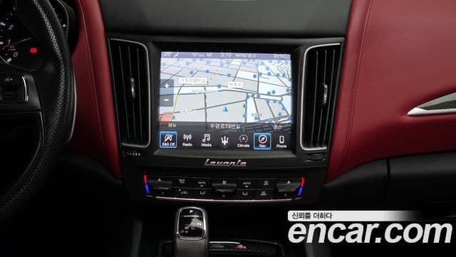 Maserati Levante 3.0 AWD GranSport, 2020 14