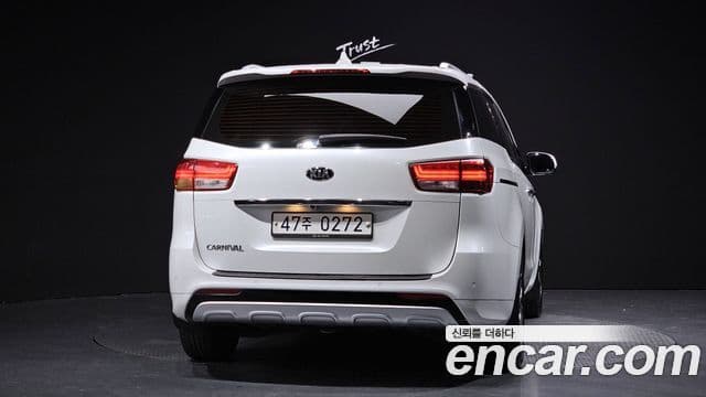 Kia All New Carnival Noblesse, 2016 4