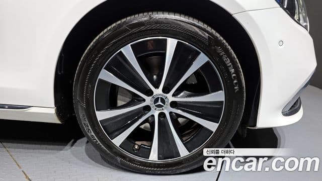 Mercedes-Benz E-класс W213 Exclusive, 2021 все фото