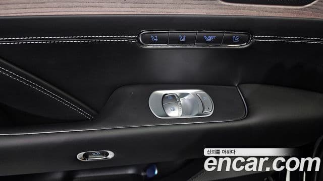 Genesis G90 (RS4) бензин 3.5 турбо e-S/C AWD, 2023 18