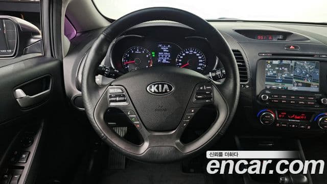 Kia K3 Trendy, 2015 13