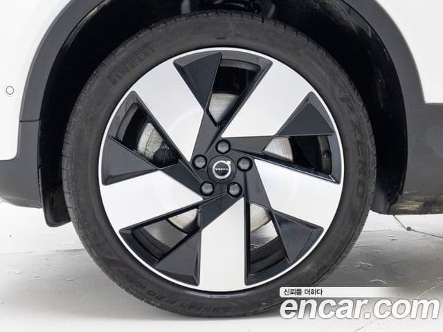 Volvo C40 Recharge twin Ultimate, 2024 все фото