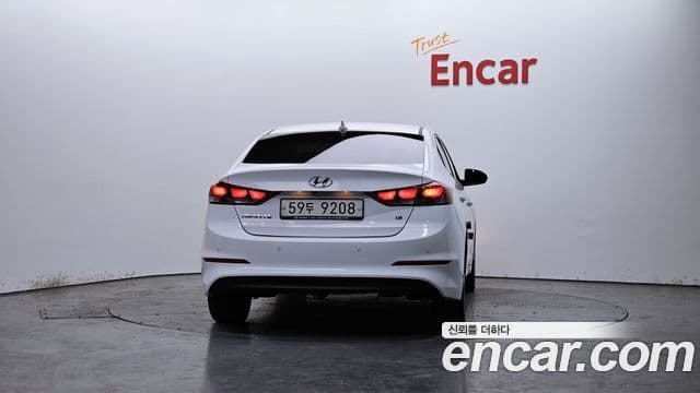 Hyundai Avante AD 1.6 GDI Value Plus, 2018 4