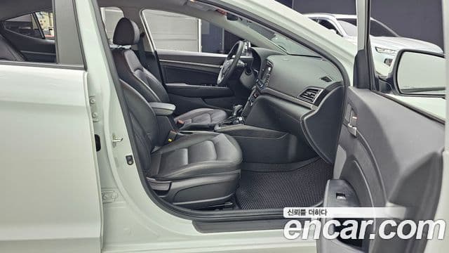 Hyundai Avante AD 1.6 GDI Value Plus, 2018 11