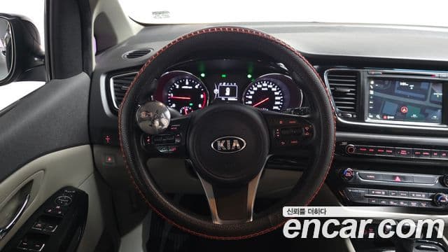Kia All New Carnival Prestige, 2016 13