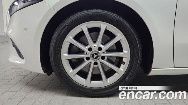 Mercedes-Benz A-класс W177 A220 хэтчбек, 2020 все фото