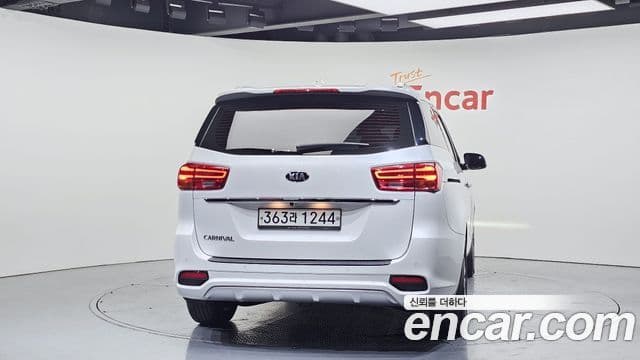 Kia The / новый New Carnival Prestige, 2020 4