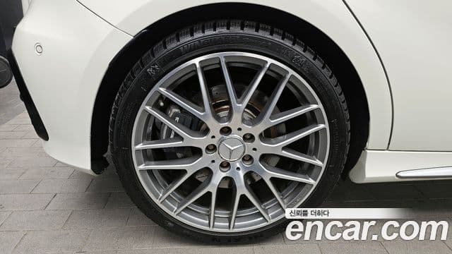 Mercedes-Benz A-класс W176 A45 AMG 4MATIC, 2018 все фото