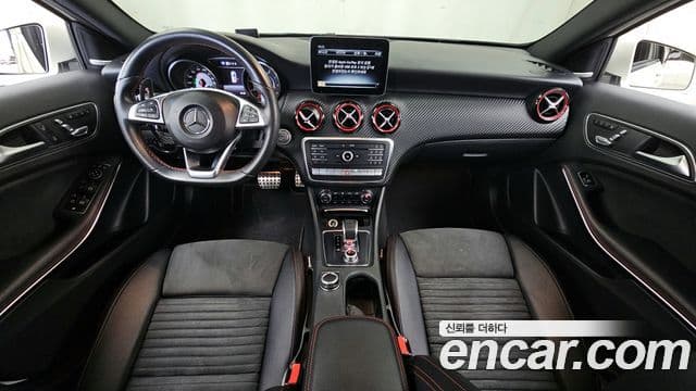 Mercedes-Benz A-класс W176 A45 AMG 4MATIC, 2018 7