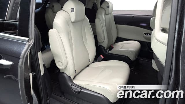 Kia Carnival 4세대 Signature, 2022 12