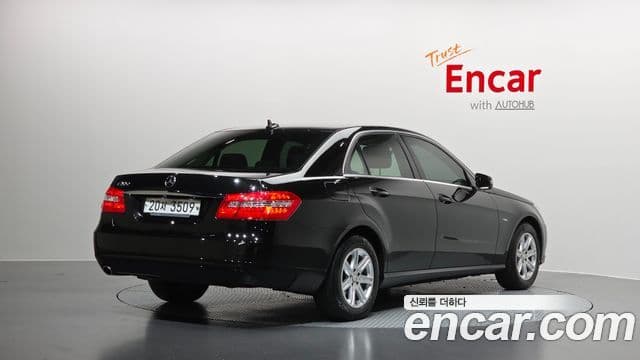 Mercedes-Benz E-класс W212 E200 CGI, 2012 2