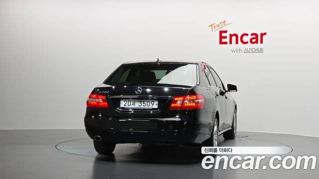 Mercedes-Benz E-класс W212 E200 CGI, 2012 4