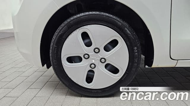 Kia The / новый New Ray Standard, 2022 все фото