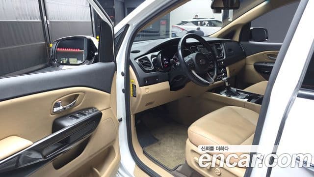 Kia All New Carnival Prestige High Roof, 2017 10