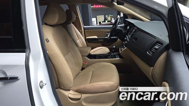 Kia All New Carnival Prestige High Roof, 2017 11