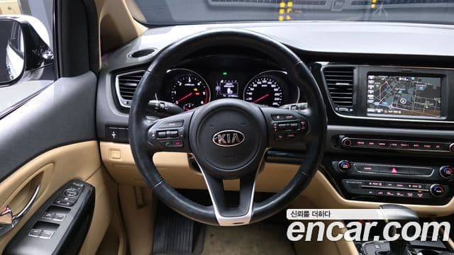 Kia All New Carnival Prestige High Roof, 2017 13
