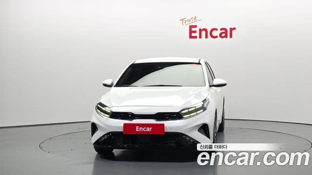 Kia The / новый New K3 2세대 Signature, 2023 3