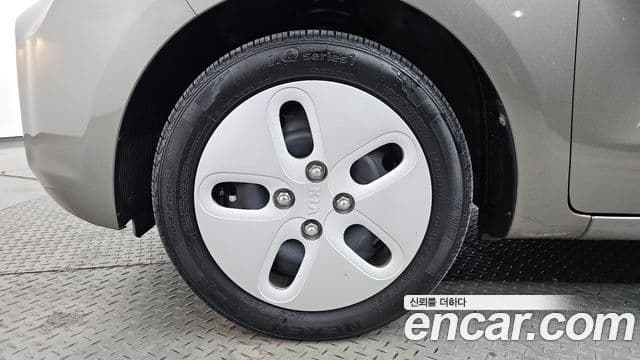 Kia The / новый New Ray Standard, 2020 все фото