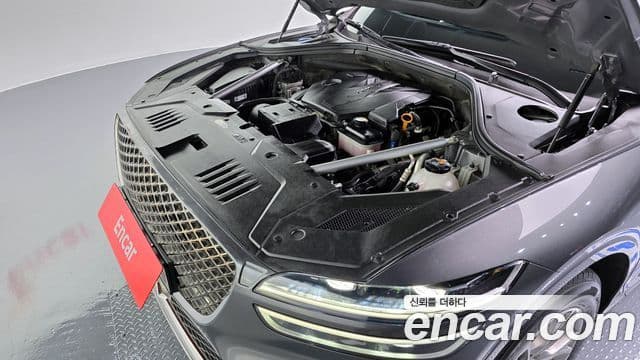 Genesis GV70, 2021 6