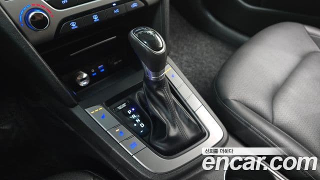 Hyundai Avante AD Special, 2016 9