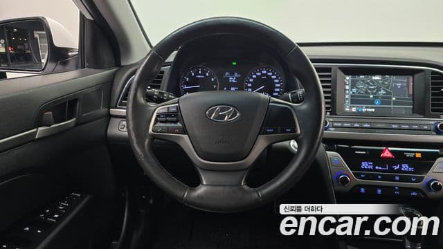 Hyundai Avante AD Special, 2016 13