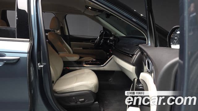 Kia Carnival 4세대 Signature, 2021 11