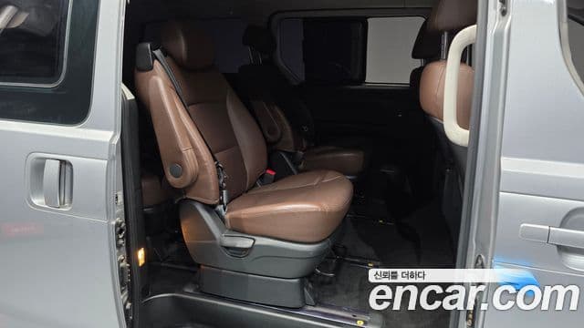 Hyundai The / новый New Grand Starex Exclusive, 2019 12