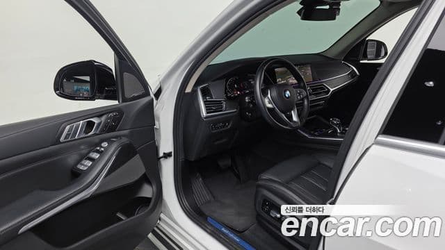 BMW X7 (G07) xDrive 30d Design Pure Excellence 6인승, 2020 10
