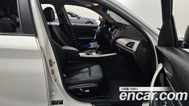 BMW 1시리즈 (F20) 118d Joy 5도어, 2016 11