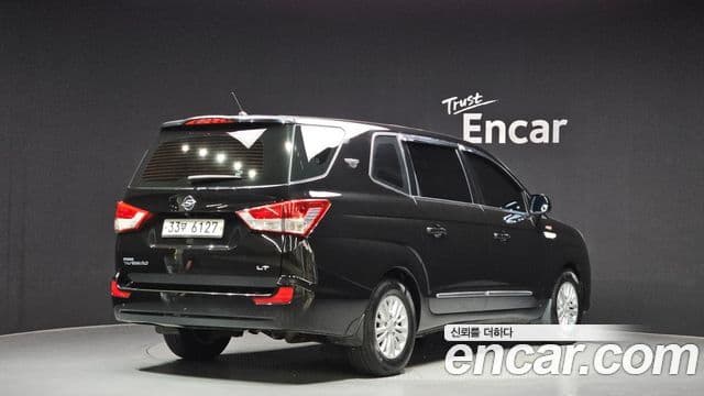 KG모빌리티(SsangYong) Korando 투리스모 4WD LT 9인승, 2014 2