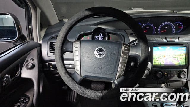 KG모빌리티(SsangYong) Korando 투리스모 4WD LT 9인승, 2014 14
