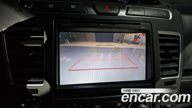 KG모빌리티(SsangYong) Korando 투리스모 4WD LT 9인승, 2014 16